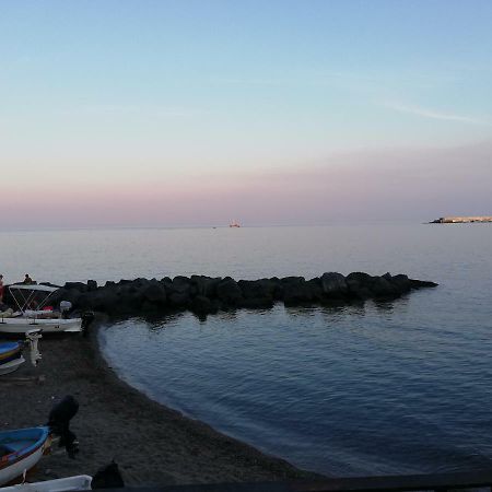 Casa Vacanze Aloha Giardini Naxos Exterior foto